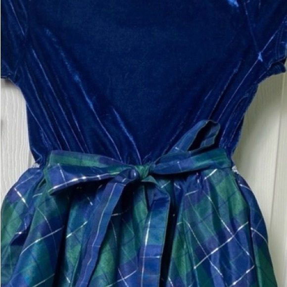 Tahari Girl, Velvet Top Dress and Plaid Skirt. Size 8 - Picture 9 of 9